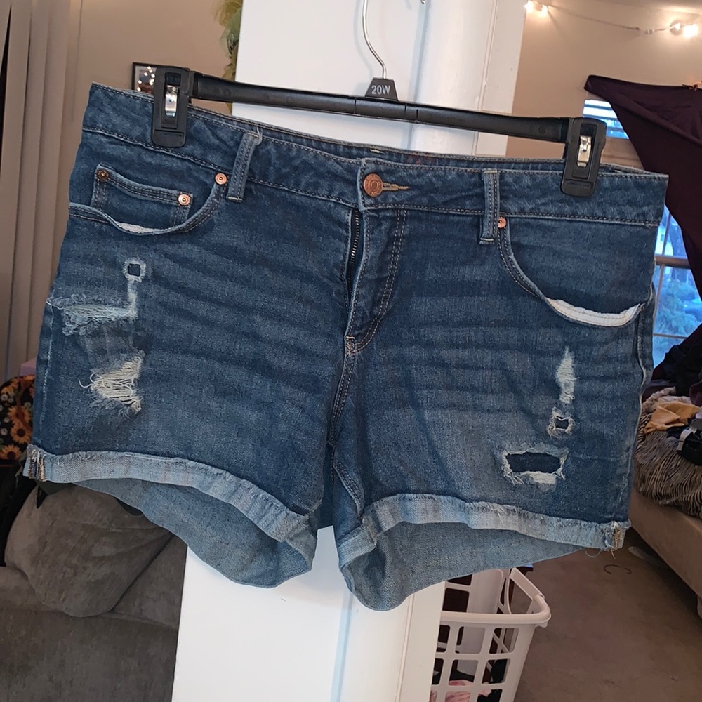 Faded glory jean shorts size 14
